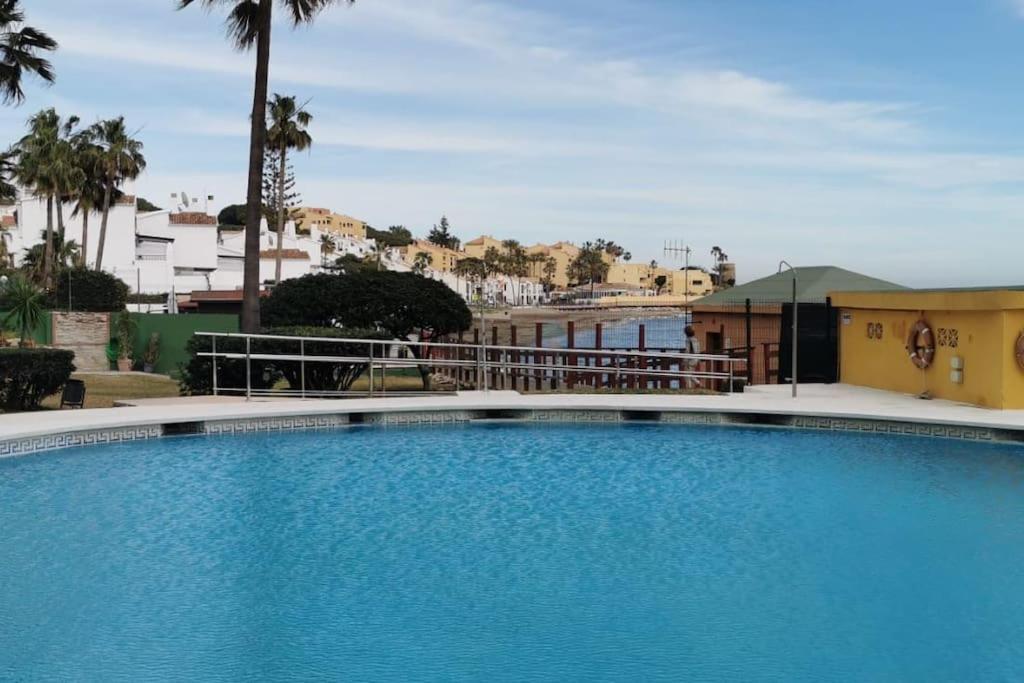 Estudio Reformado Primera Linea Playa Sitio de Calahonda Екстериор снимка