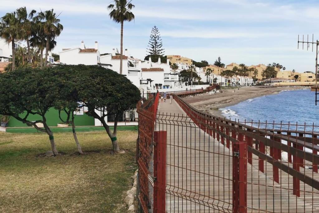 Estudio Reformado Primera Linea Playa Sitio de Calahonda Екстериор снимка